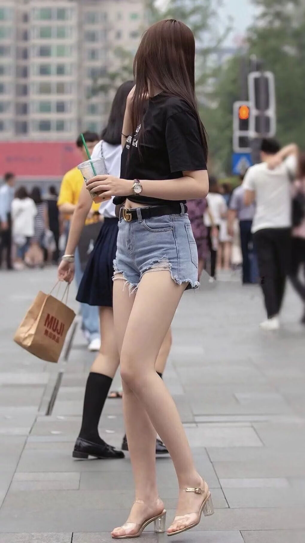 开云体育足球-“高新体育中心羽毛球赛：全程高能，决战之刻燃爆全场”
