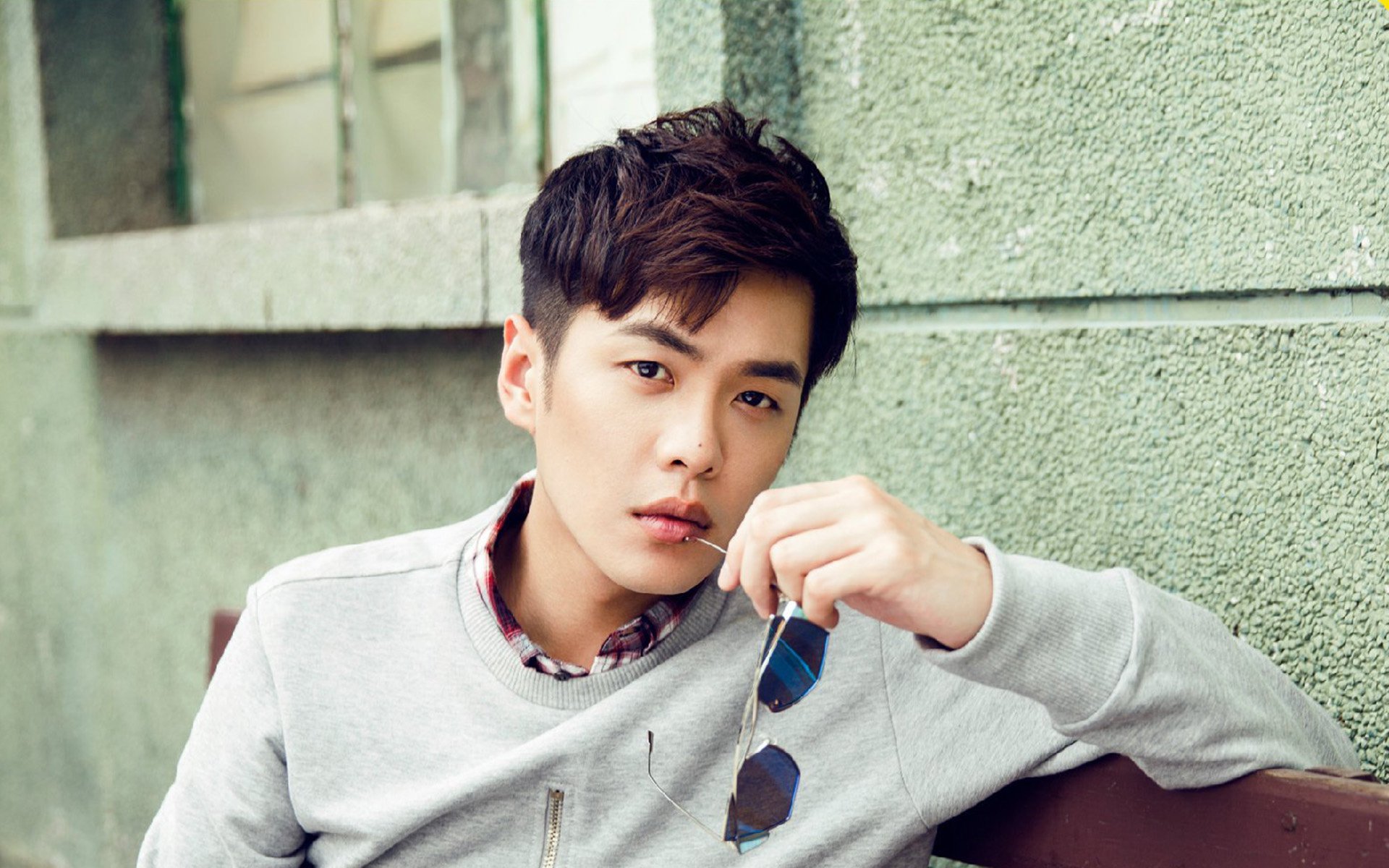 年轻球员留洋尝试增加国际舞台经验宝贵,留洋球员的英语水平