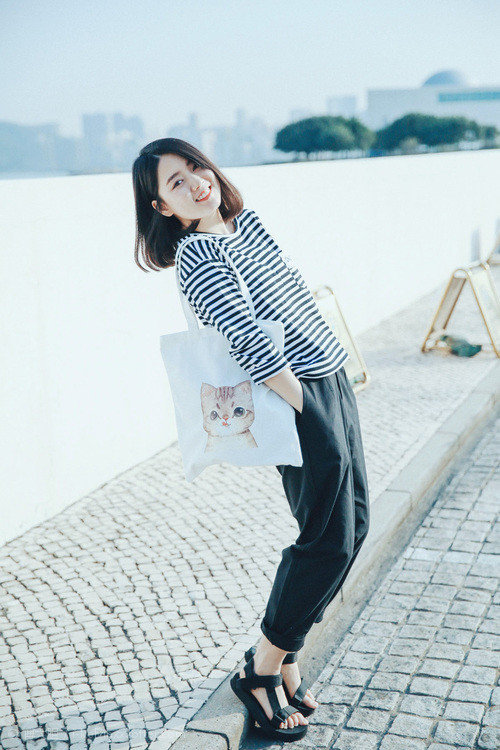 开云体育网址-杨瀚森适应多种战术体系体现战术灵活性，杨瀚森篮球