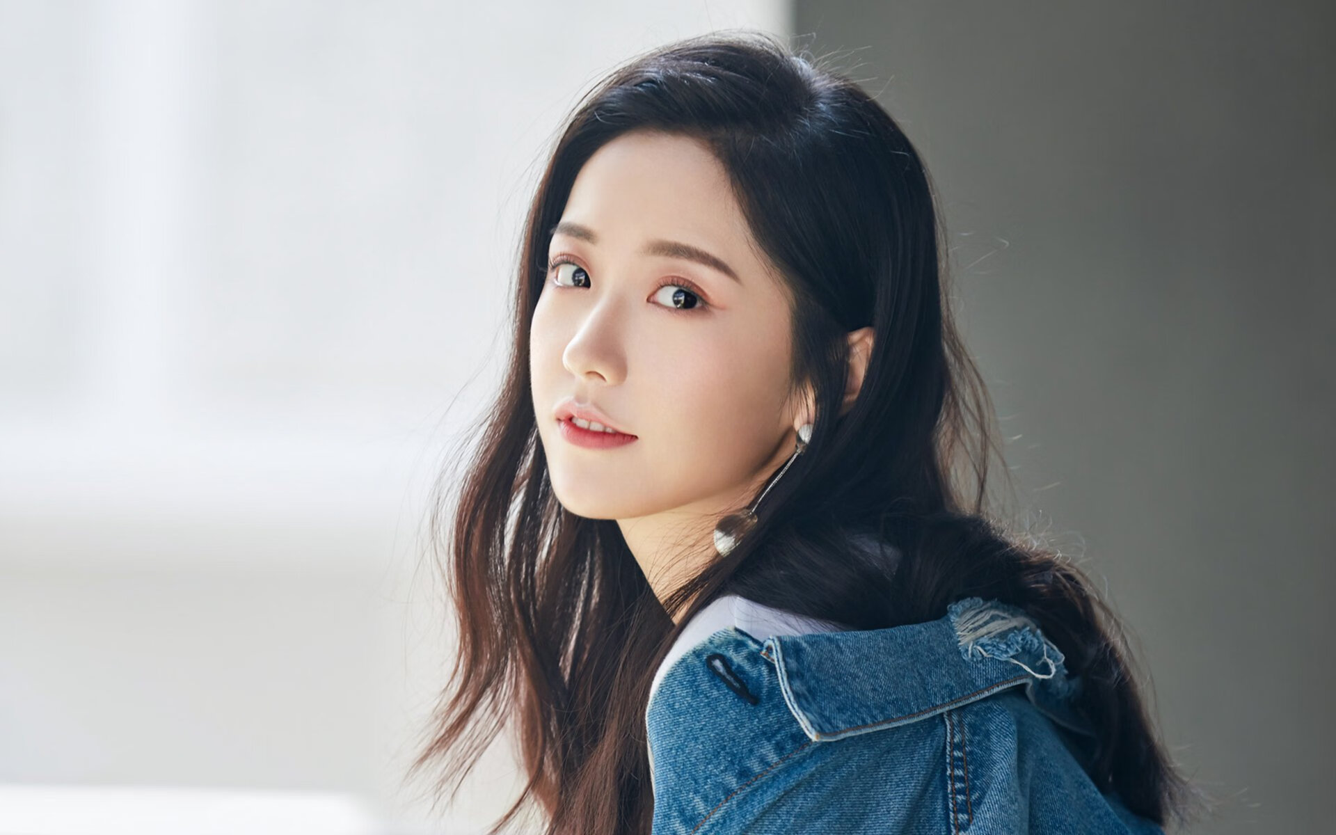 核心后卫表现稳定成为防线轴心多项数据列全联赛前列位置,篮球核心后卫是几号位